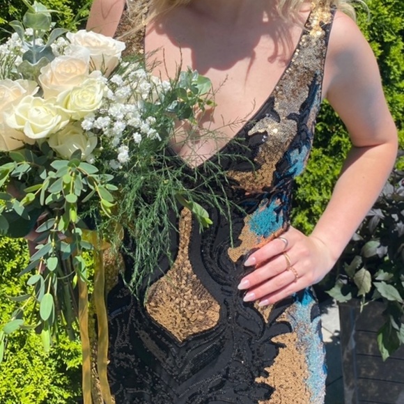 Designer Jovani 23319 Black and Gold sequinned embellished fitted gown - Picture 5 of 5